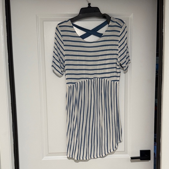 Striped Blue and White Short Sleeve Maternity Shirt - Picture 1 of 1